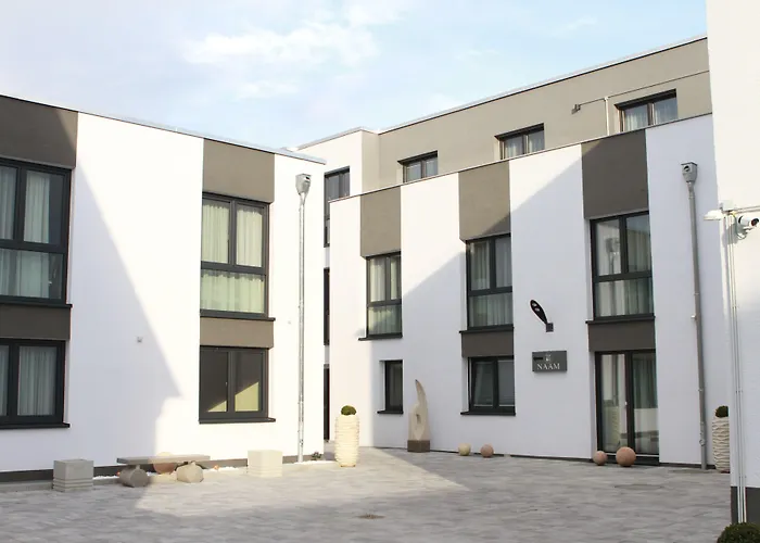 Naam & Apartments Frankfurt City-Messe Airport
